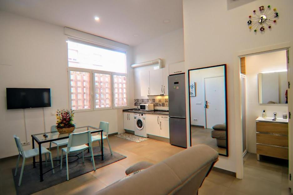 Апартаменты Luminoso Apartamento En El Corazon De Triana Севилья Экстерьер фото